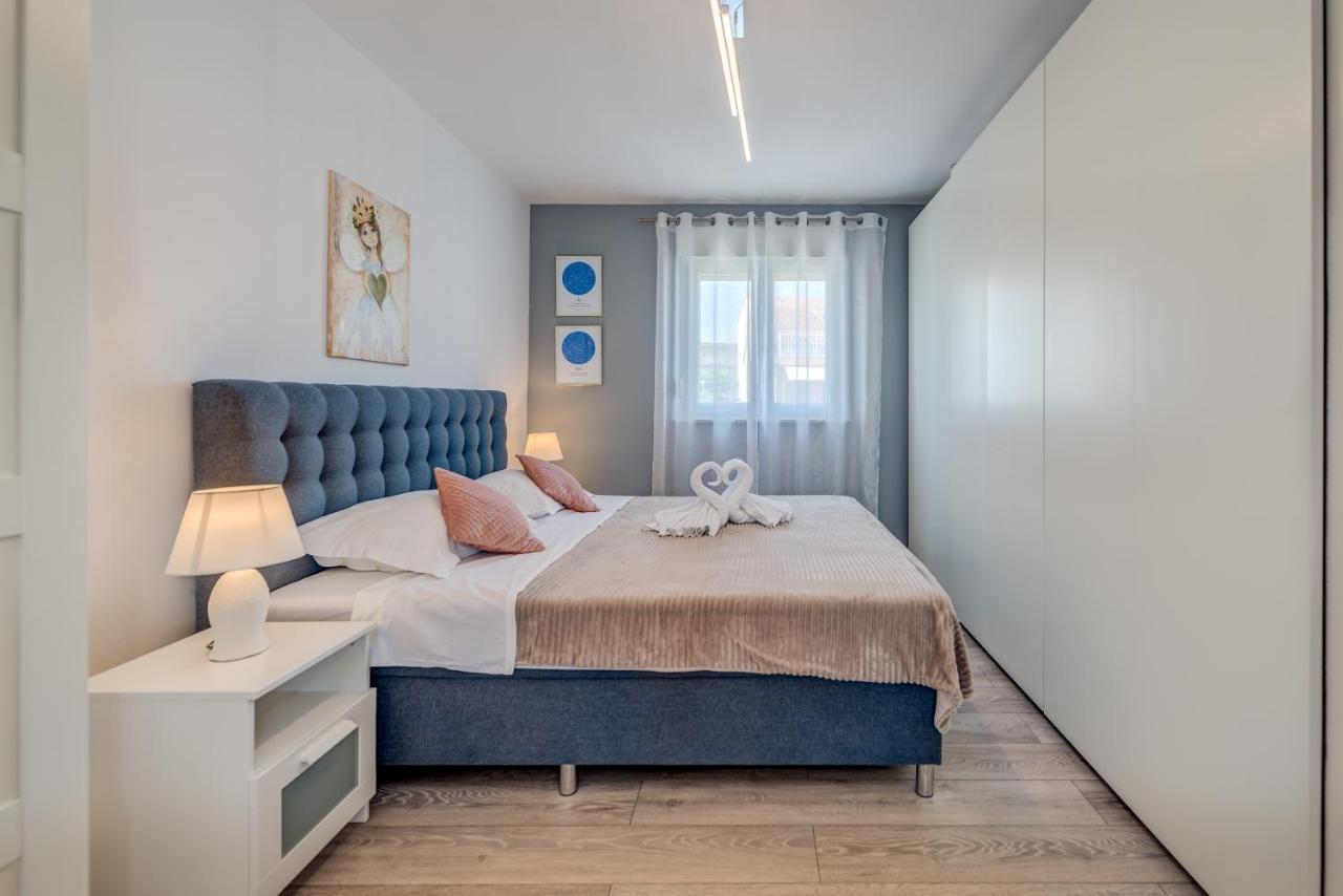 Summer Orchid - Spacious Duplex By The Beach & Ps5 Stobreč 外观 照片