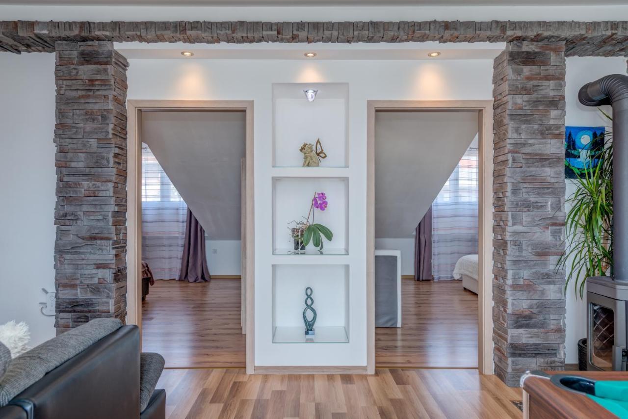 Summer Orchid - Spacious Duplex By The Beach & Ps5 Stobreč 外观 照片